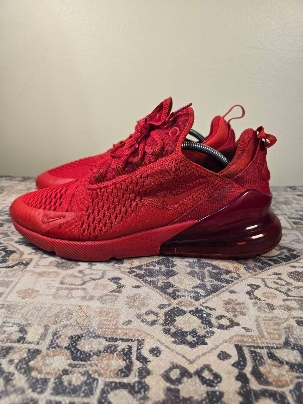 Nike Air Max 270 Triple Red Men's Running Shoes Size 12 🩸